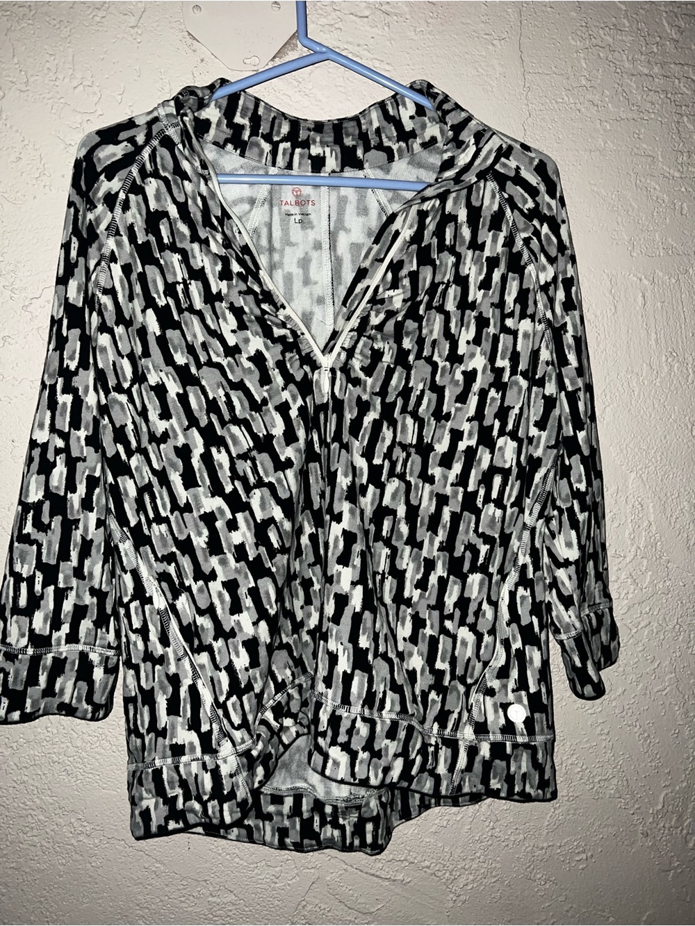 Talbots Black and White Abstract Zip Hoodie